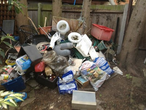 Eco-friendly recycling process during office clearance